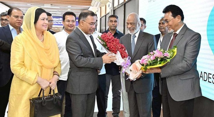 দেশে ফিরেছেন প্রধানমন্ত্রী তারেক রহমান